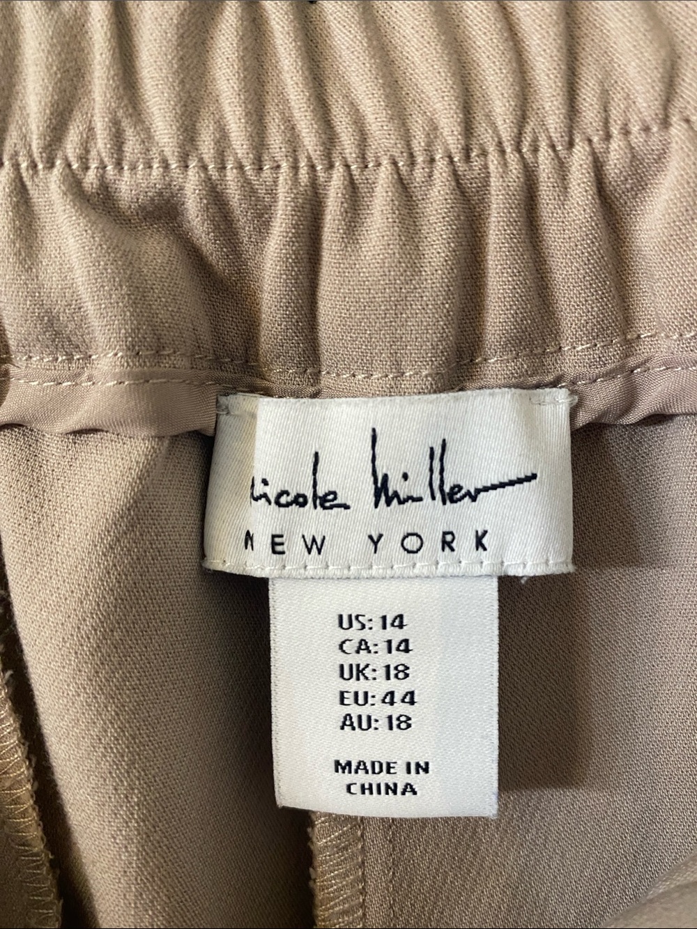 Nicole Miller Beige Tailored Bermuda Shorts - Picture 2 of 3